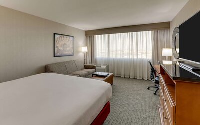Drury Inn & Suites Phoenix Airport