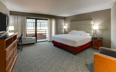 Drury Inn & Suites Phoenix Airport