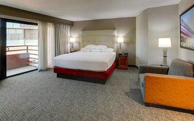 Drury Inn & Suites Phoenix Airport