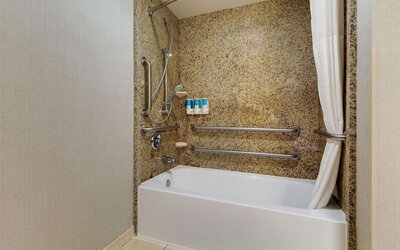 Drury Inn & Suites Phoenix Airport