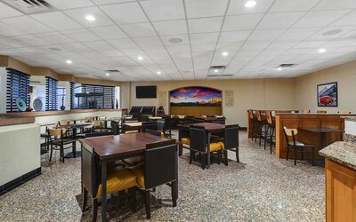 Drury Inn & Suites Phoenix Airport