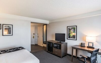 La Quinta Inn & Suites by Wyndham Phoenix Chandler