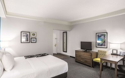 La Quinta Inn & Suites by Wyndham Phoenix Chandler