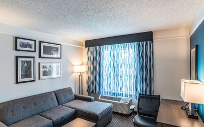La Quinta Inn & Suites by Wyndham Phoenix Chandler