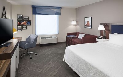 Hampton Inn & Suites Phoenix Downtown