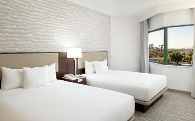 DoubleTree Suites by Hilton Phoenix
