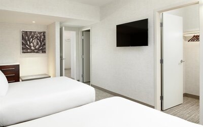 DoubleTree Suites by Hilton Phoenix