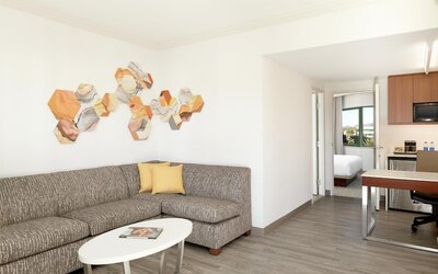 DoubleTree Suites by Hilton Phoenix