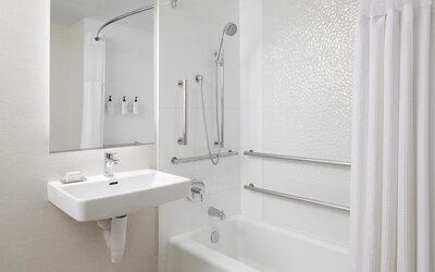DoubleTree Suites by Hilton Phoenix