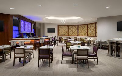 DoubleTree Suites by Hilton Phoenix
