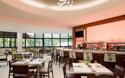 DoubleTree Suites by Hilton Phoenix