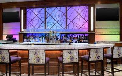DoubleTree Suites by Hilton Phoenix