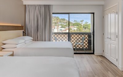 Hilton Phoenix Resort at the Peak
