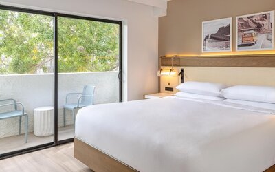 Hilton Phoenix Resort at the Peak