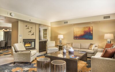Hilton Phoenix Resort at the Peak