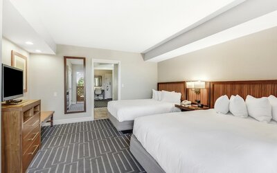 Suite, 2 Queen Beds