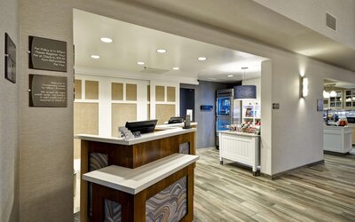 Homewood Suites by Hilton Phoenix-Biltmore