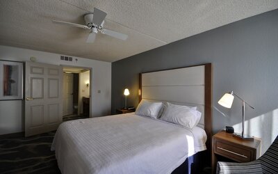 Homewood Suites by Hilton Phoenix-Biltmore