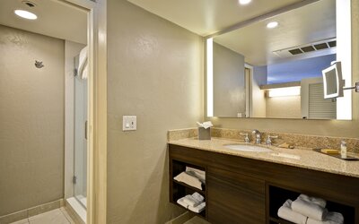DoubleTree by Hilton Phoenix North