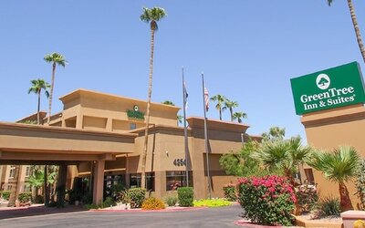 GreenTree Inn & Suites Phoenix Sky Harbor