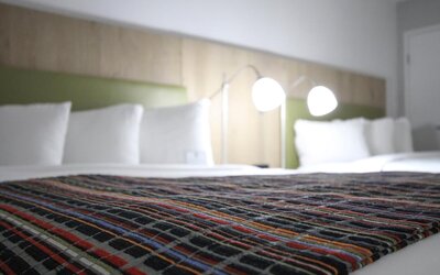 GreenTree Inn & Suites Phoenix Sky Harbor