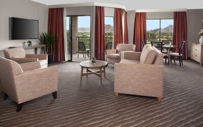 Embassy Suites by Hilton Phoenix Scottsdale