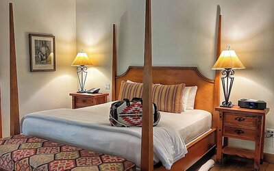Hermosa Inn