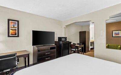 Comfort Inn & Suites Surprise Near Sun City West