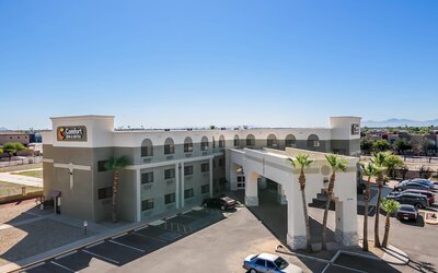 Comfort Inn & Suites Surprise Near Sun City West