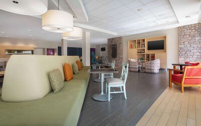 Home2 Suites by Hilton Phoenix Tempe, University Research Park
