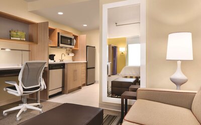 Home2 Suites by Hilton Phoenix Tempe, University Research Park