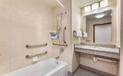Drury Plaza Hotel Phoenix Tempe