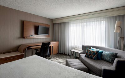 Room, 1 King Bed, Accessible (Hearing Accessible)