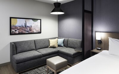 Hyatt Place Tempe / Phoenix / University