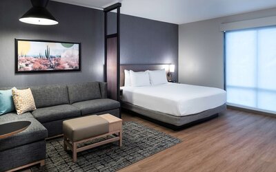 Hyatt Place Tempe / Phoenix / University