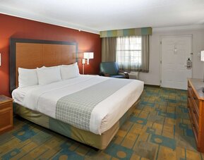 La Quinta Inn by Wyndham Phoenix Sky Harbor Airport