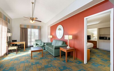 La Quinta Inn by Wyndham Phoenix Sky Harbor Airport