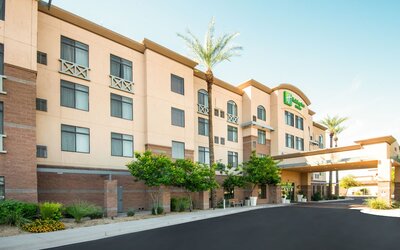 Holiday Inn & Suites Goodyear - West Phoenix Area by IHG