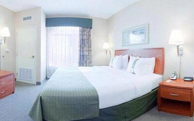 Holiday Inn & Suites Goodyear - West Phoenix Area by IHG