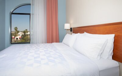Holiday Inn & Suites Goodyear - West Phoenix Area by IHG