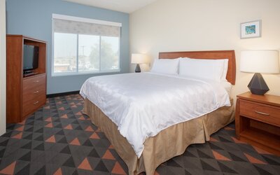 Holiday Inn & Suites Goodyear - West Phoenix Area by IHG