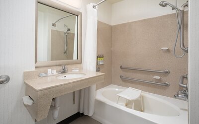 Holiday Inn & Suites Goodyear - West Phoenix Area by IHG