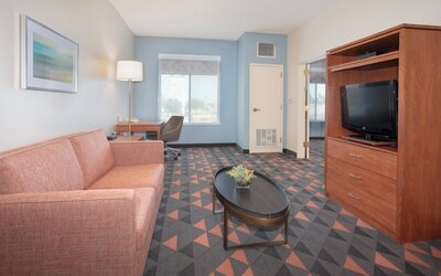Holiday Inn & Suites Goodyear - West Phoenix Area by IHG