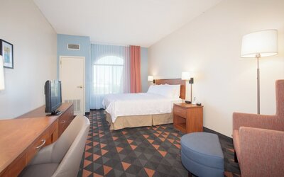 Holiday Inn & Suites Goodyear - West Phoenix Area by IHG