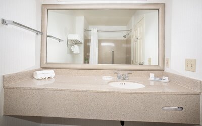 Holiday Inn & Suites Goodyear - West Phoenix Area by IHG