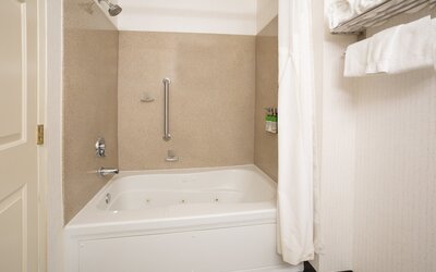 Holiday Inn & Suites Goodyear - West Phoenix Area by IHG