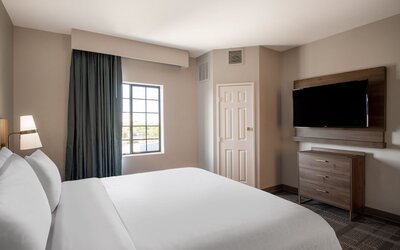 Staybridge Suites Phoenix - Glendale Sports Dist by IHG