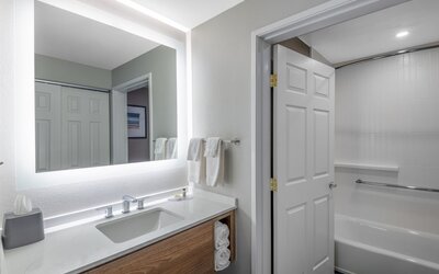 Staybridge Suites Phoenix - Glendale Sports Dist by IHG