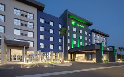 Holiday Inn Glendale - Stadium & Ent Dist by IHG