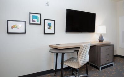 Holiday Inn Glendale - Stadium & Ent Dist by IHG